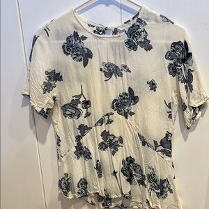 Lucky Brand Cream and Blue Pleated Ruffled Blouse